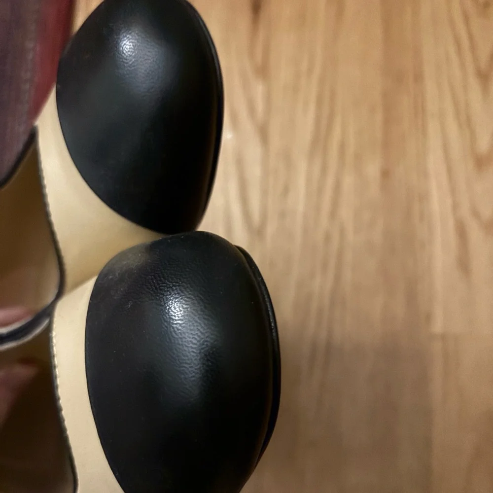 CHANEL Women's Black and Tan Beige Bow Mary Jane Flats - Picture 5 of 5